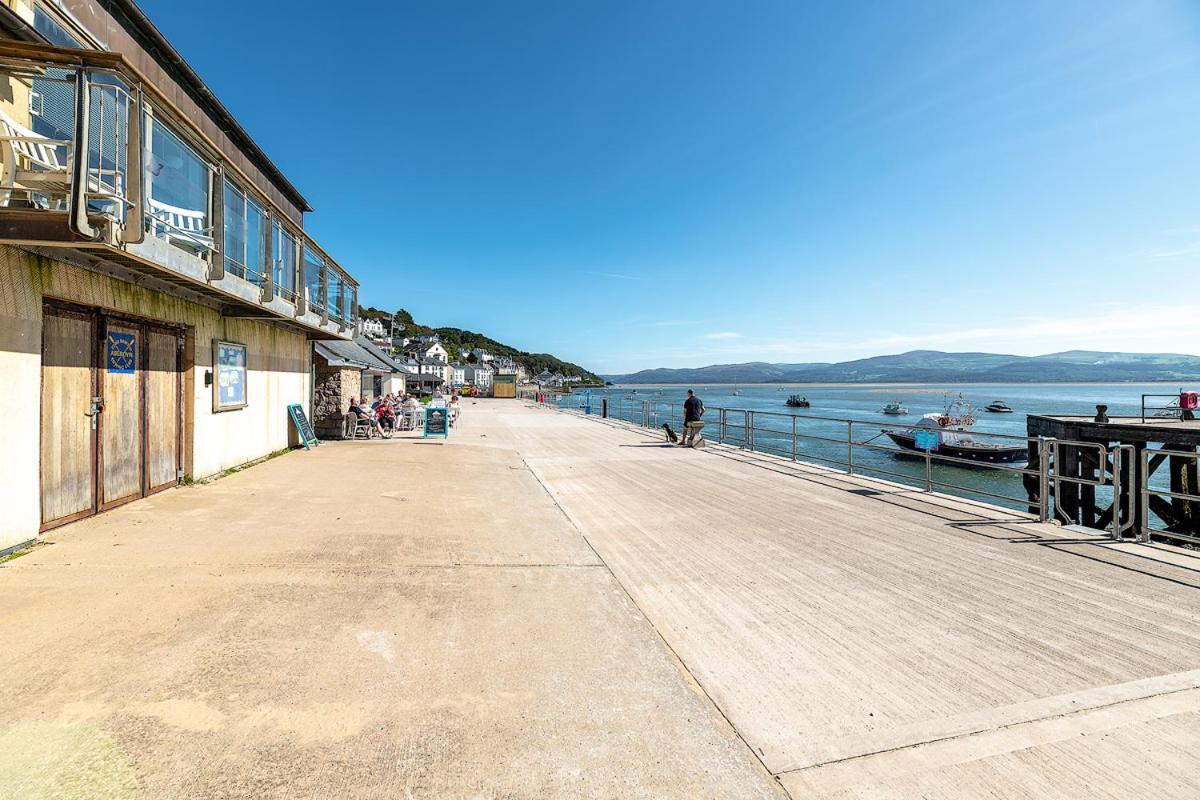 Aberdovey Sea View Apartment Aberdyfi Buitenkant foto