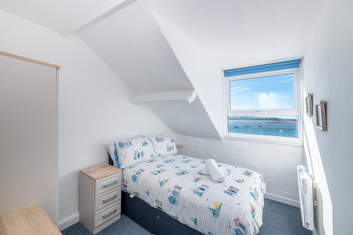 Aberdovey Sea View Apartment Aberdyfi Buitenkant foto